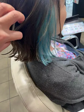 ミディアム カラー メンズ レイヤー ウルフ 弓木啓輔のヘアスタイル