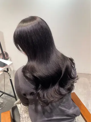 ロング Ellen by artina 新宿店所属・🪼AI/オリーブ ベージュ🪼のヘアスタイル