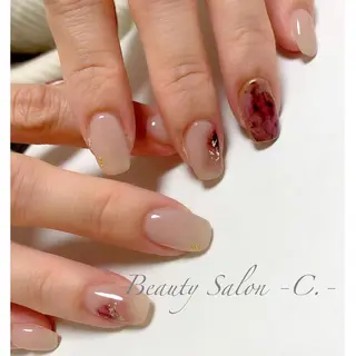 セミロング ネイル Lino Uのネイルデザイン