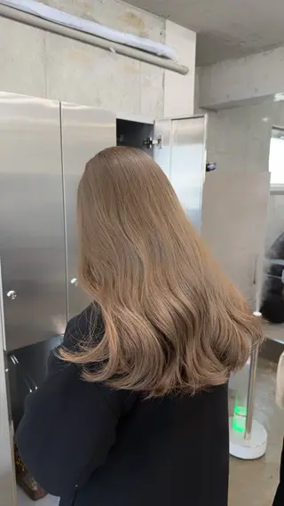 ロング カラー 高橋大樹/グレージュ 透明感/髪質改善のヘアスタイル