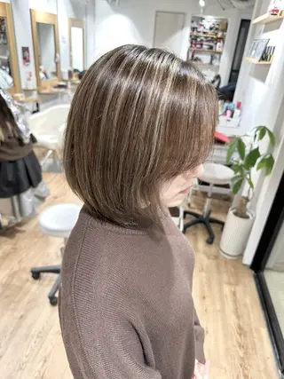 ミディアム カラー ヘアアレンジ SALOWIN京都河原町Suite店所属・外国人風レイヤー/ ハイトーンSHUのヘアスタイル
