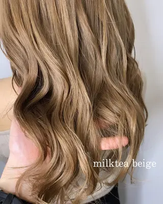 ロング カラー 🌈re-room EIKI🇰🇷のヘアスタイル