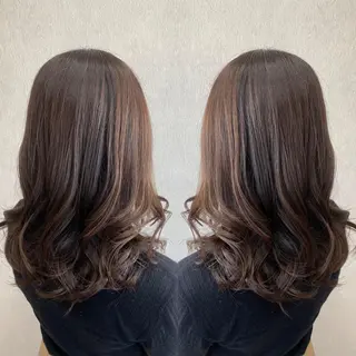 セミロング カラー tocca 💜石田愛結💜のヘアスタイル