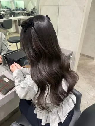 ロング ヘアアレンジ 透明感カラー ふうか　渋谷のヘアスタイル