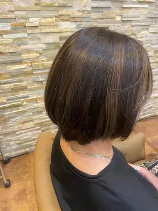 ショート カラー BENIHA  ︎︎のヘアスタイル