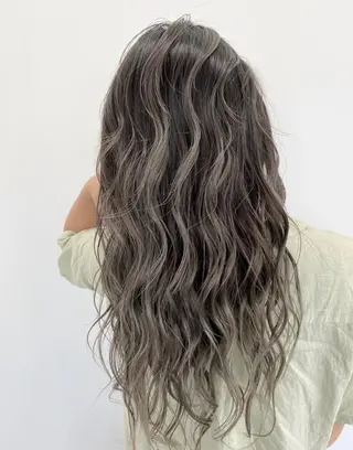 ロング カラー パーマ ヘアアレンジ キッズ ネイル マツエク・マツパ hair  mode RITZ所属・★ 里奈★のヘアスタイル