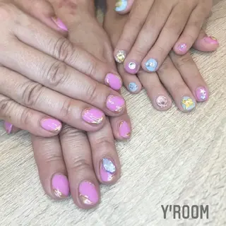 ネイル YUKA （ネイリスト）のネイルデザイン