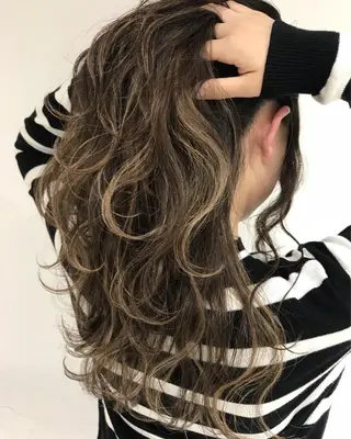 カラー ヘアアレンジ 【公式】amble luxe池袋東口🩷のヘアスタイル