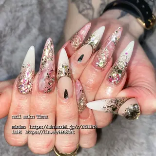 ロング NAILSALON 🍔Timna🍟のネイルデザイン