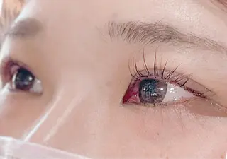 マツエク・マツパ マツエク&まつ毛カールサロン　バタフライ・ラッシュ所属・下がりまつ毛たるみ 専門サロン妙蓮寺駅のマツエク・マツパデザイン