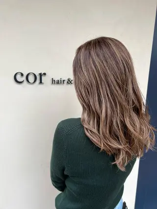 カラー ヘアメイクコル所属・中前 頼希のヘアスタイル