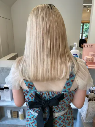 ロング アールバイニーナ所属・R by NINA アールバイニーナのヘアスタイル