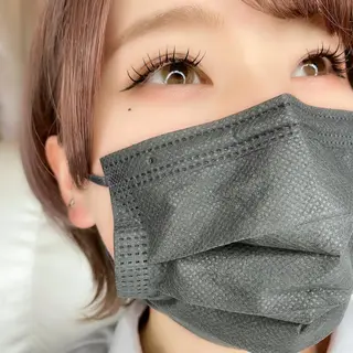 マツエク・マツパ 肌に馴染むハイトーン /ミルクティーカラーのヘアスタイル