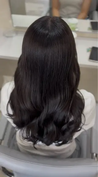 ロング 谷 ほのかのヘアスタイル