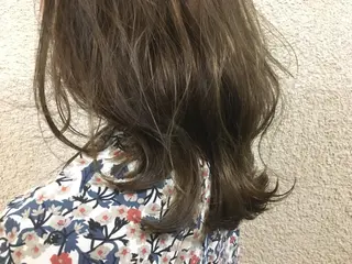 ミディアム カラー 菅村 勇亮のヘアスタイル