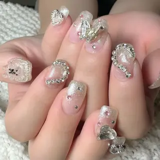 ネイル 新山 聖のネイルデザイン