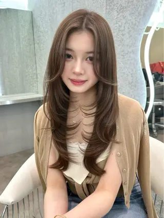 セミロング カラー ヘアアレンジ ブリーチなしW🎀 髪質改善/はのんのヘアスタイル