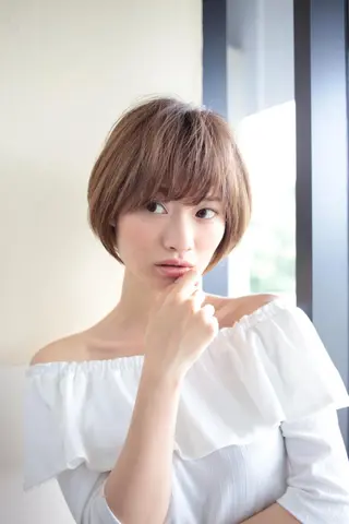 ミディアム 松島 涼花のヘアスタイル