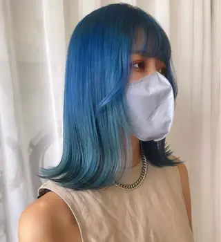 セミロング カラー 艶ハイトーン👑♡ NATSUKIのヘアスタイル