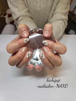 ネイル Salon-NAKO 🐷shirai🐷のネイルデザイン