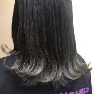 カラー 工藤 綾華のヘアスタイル