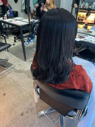 セミロング baton  hair salon所属・✽透明感ｶﾗｰ ✽ 🍆那須ももこ🍑のヘアスタイル