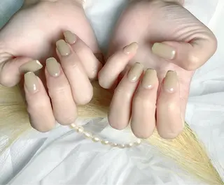 ネイル pink ladyサロン所属・べ にのネイルデザイン