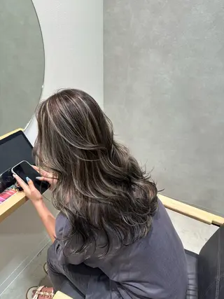 セミロング regalo 森重ユウのヘアスタイル