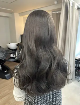 ロング カラー haru 髪質改善サロンのヘアスタイル