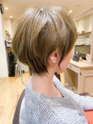 ショート カラー 柳 雄輝のヘアスタイル