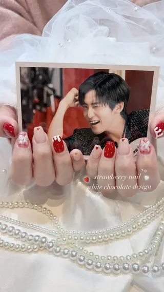 ネイル classic 新横浜所属・山田 暉のネイルデザイン