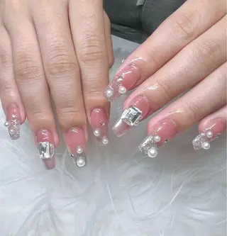 ネイル CHARME 🤎〔RINA〕のネイルデザイン