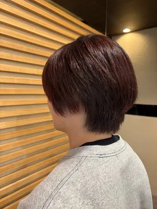 ショート カラー 柿添 莉央のヘアスタイル