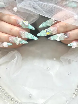 ネイル 【Laule‘a 】のネイルデザイン