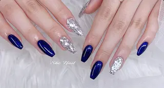ネイル She   Nail所属・ISA_ BELLAのネイルデザイン