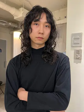 セミロング パーマ メンズ haco＋所属・圧倒的デザイン力 店長🎨RENAのヘアスタイル