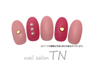 ネイル 矢川 まどかのネイルデザイン