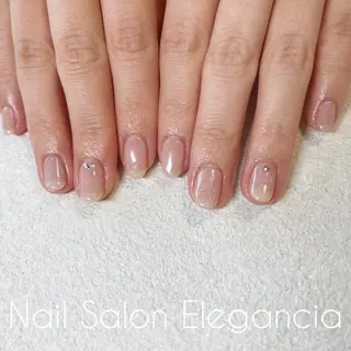 カラー ネイル Elegancia. Hiromiのネイルデザイン