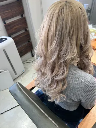 ロング ヘアアレンジ 山室 敬義のヘアスタイル