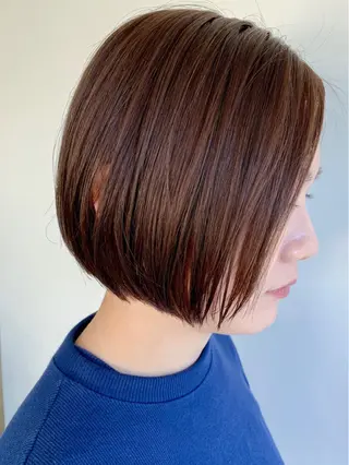 ショート nuu所属・💜ショート💜 ウルフ、ボブ二色亜美のヘアスタイル