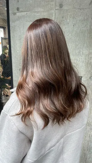 セミロング 🦋MAHO🦋 デザインカラーのヘアスタイル