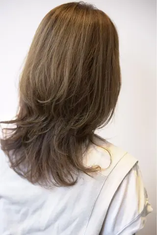 セミロング utakata所属・杉本 和彦のヘアスタイル