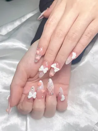 ネイル LEELA NAIL STUDIO所属・LEELA NAIL STUDIOのネイルデザイン