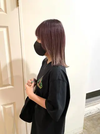 ミディアム カラー MIOベージュカラー 柔らかいカラーのヘアスタイル