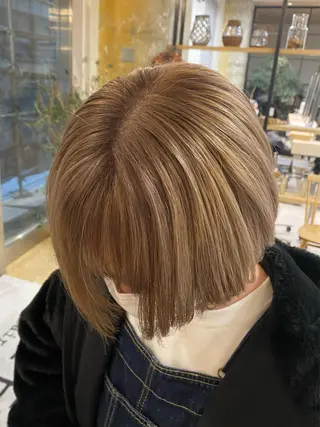 ショート カラー Misaki ║ツヤカラーのヘアスタイル