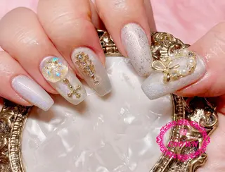 ネイル CROWN プライベートサロンのネイルデザイン