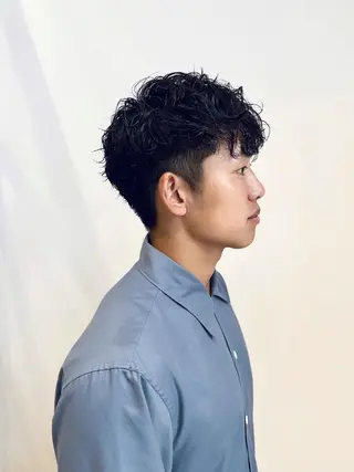 パーマ メンズ Qin shaire salon 原宿verno店所属・【センターパート】 ETO／江藤翼の眉毛・アイブロウイメージ