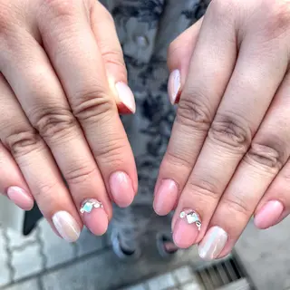 ネイル Dea エミリーのネイルデザイン