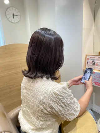 ミディアム カラー MIKU .のヘアスタイル