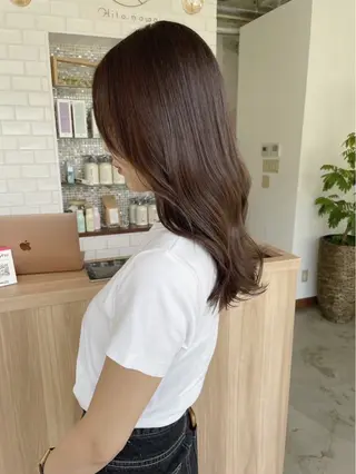 カラー 榎本 亜衣のヘアスタイル